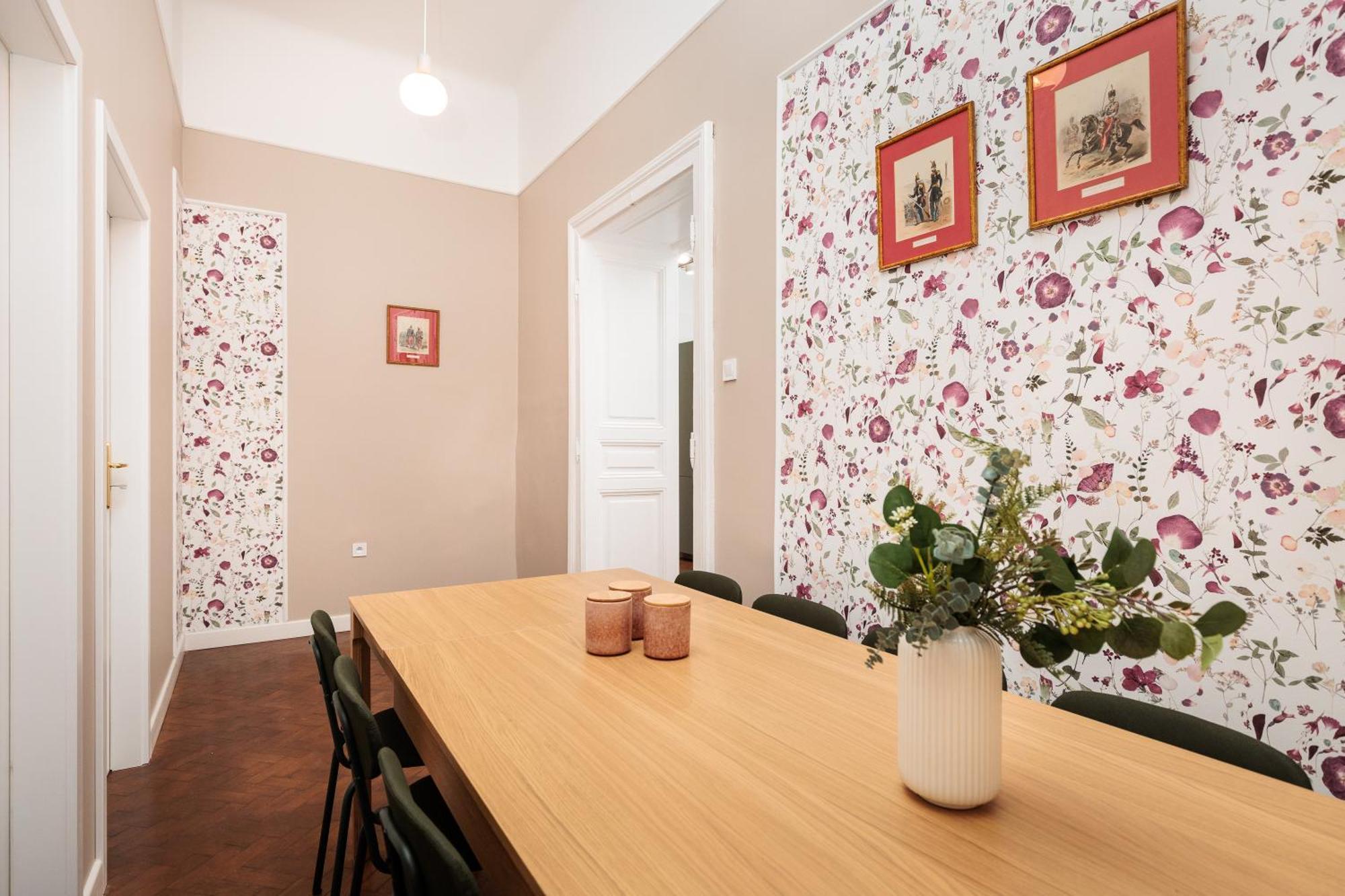 Spacious & Modern 6 Bedroom - Around The Main Market Square - By Upstairs * Krakau