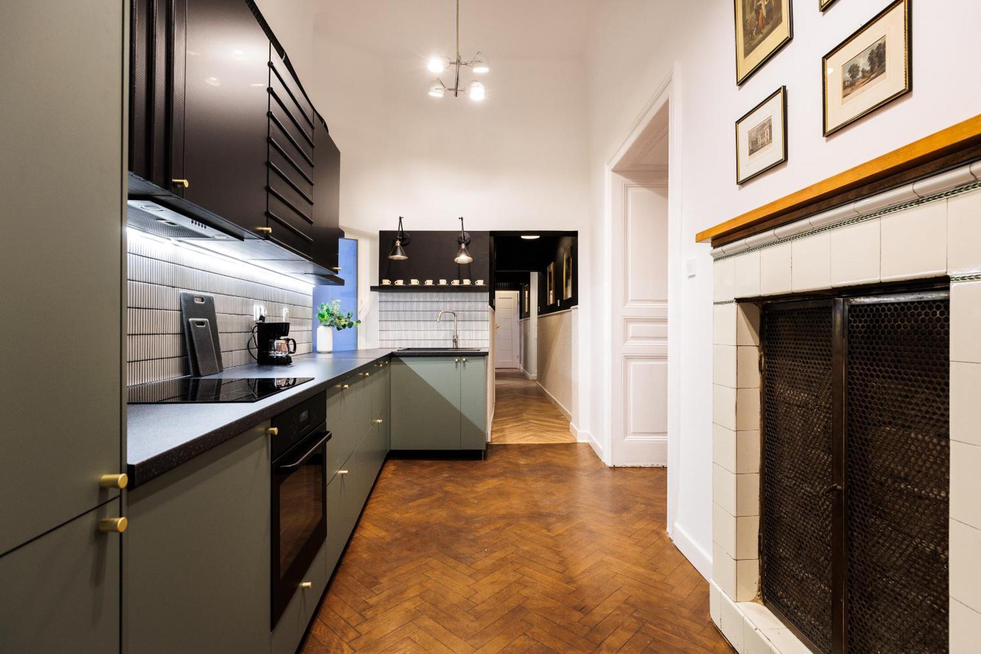 Spacious & Modern 6 Bedroom - Around The Main Market Square - By Upstairs Krakau